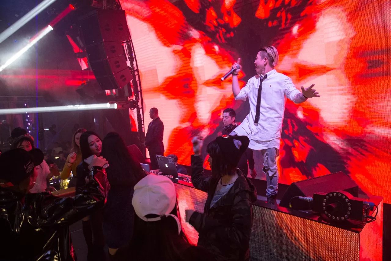 成都最好的电音酒吧,成都最顶尖酒吧视频