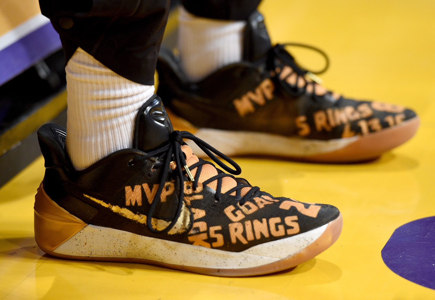 英格拉姆adidas篮球鞋,英格拉姆尼克杨拉塞尔