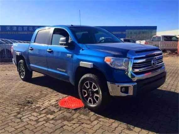 兰德酷路泽途乐路虎卫士谁更耐用,途乐路虎2022款落地价多少钱