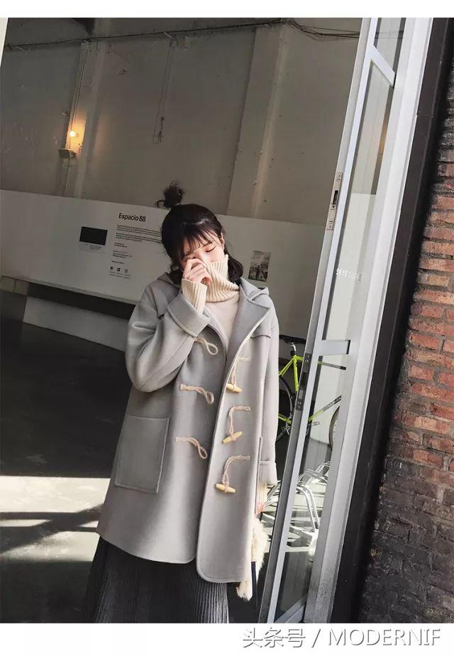 大衣的扣子怎么看上档次,大衣没有扣子怎样加扣子
