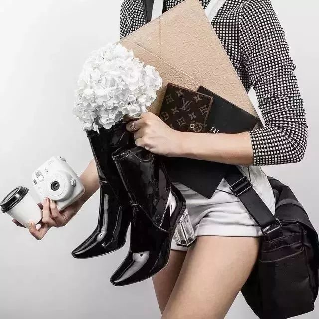 为了你掏空所有家底的视频,lv又贵又奇葩的东西