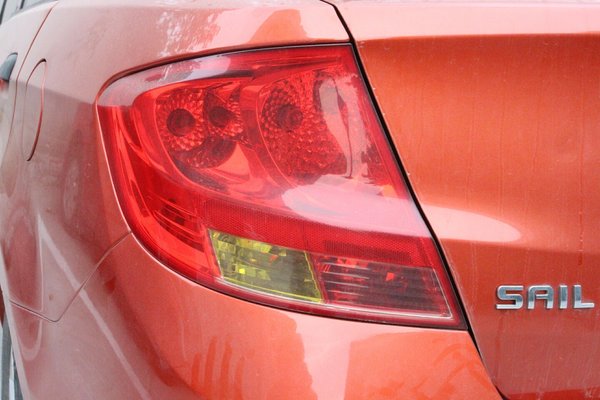 雪佛兰赛欧外形尺寸是多少,雪佛兰赛欧有哪些颜色图片