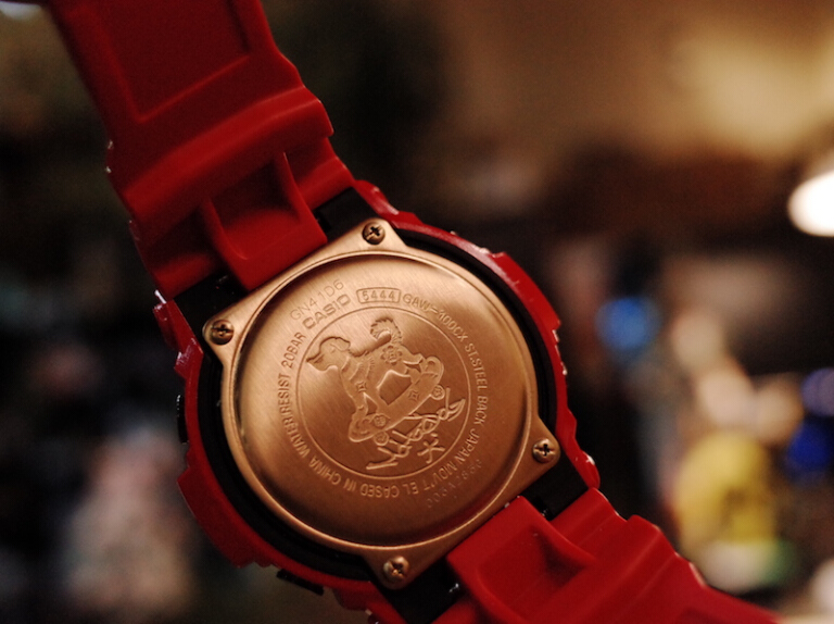 狗爷戴的卡西欧,卡西欧和iwatch哪个值得买