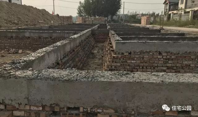 农村盖房施工队水平,农村房屋建筑施工队前景怎么样