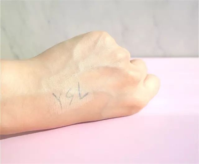 yslniki气垫和阿玛尼蓝气垫测评,ysl气垫推荐公认好用第一名测评