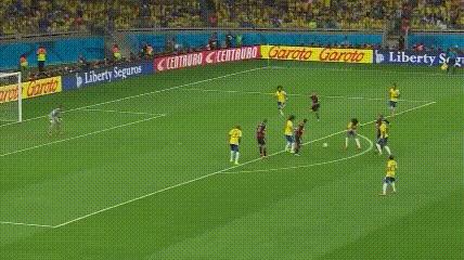 十大让人难以置信和疯狂的进球,这些精彩的进球一定不容错过