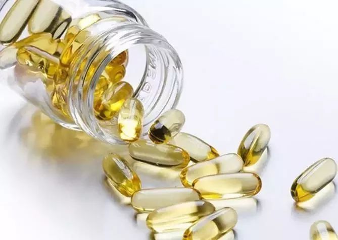 眼睫毛对颜值的重要性,睫毛长短对颜值的影响对比