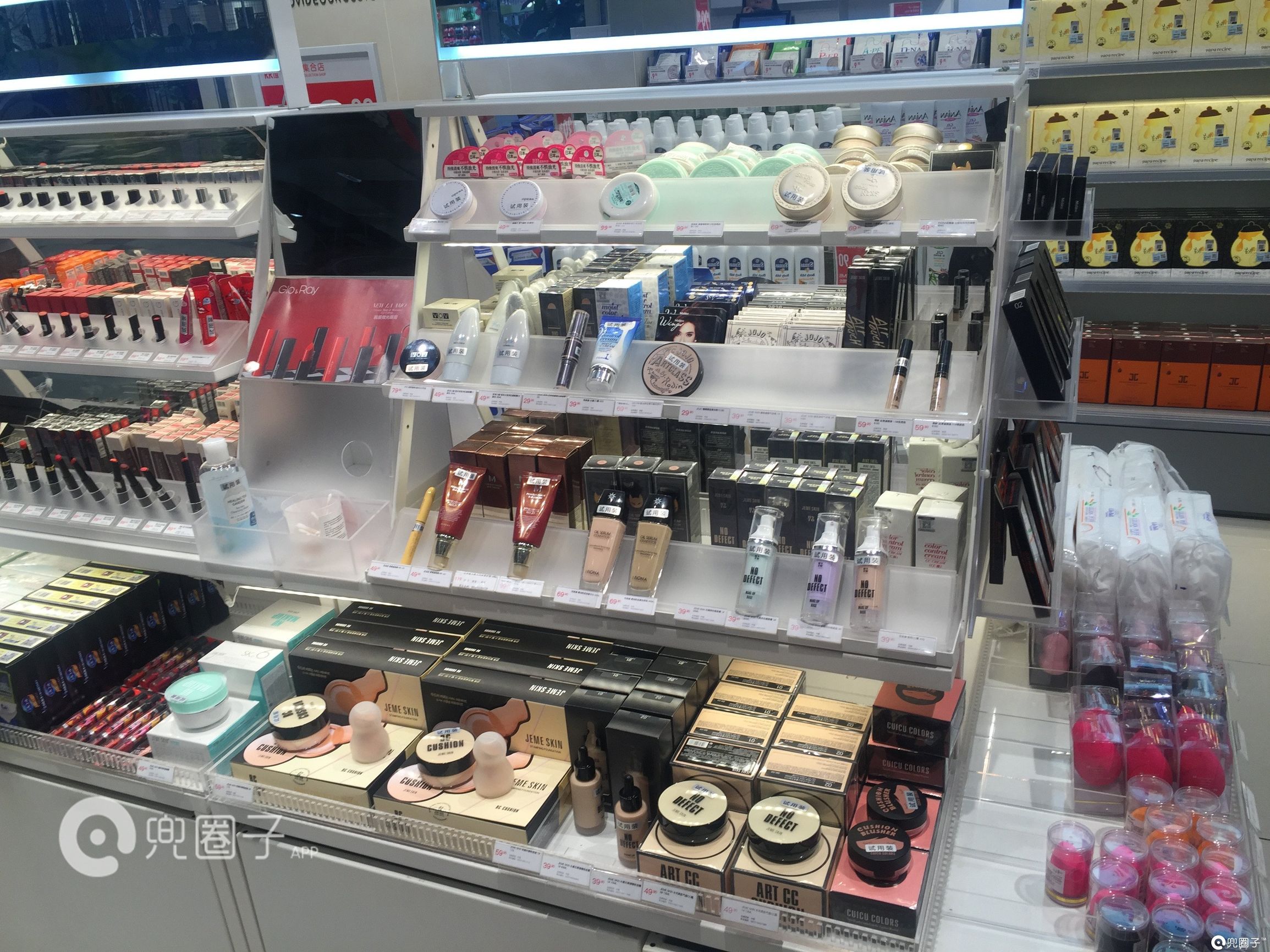 万达金街三只松鼠实体店,万达逛了一圈啥都没买