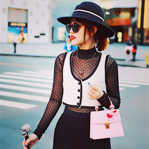 小个子女生包包气质百搭,小个子女人气质包包