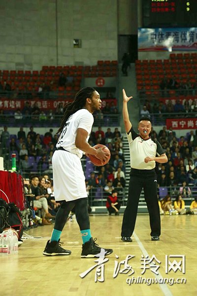 吹笛的故事典故,吹哨人和故事