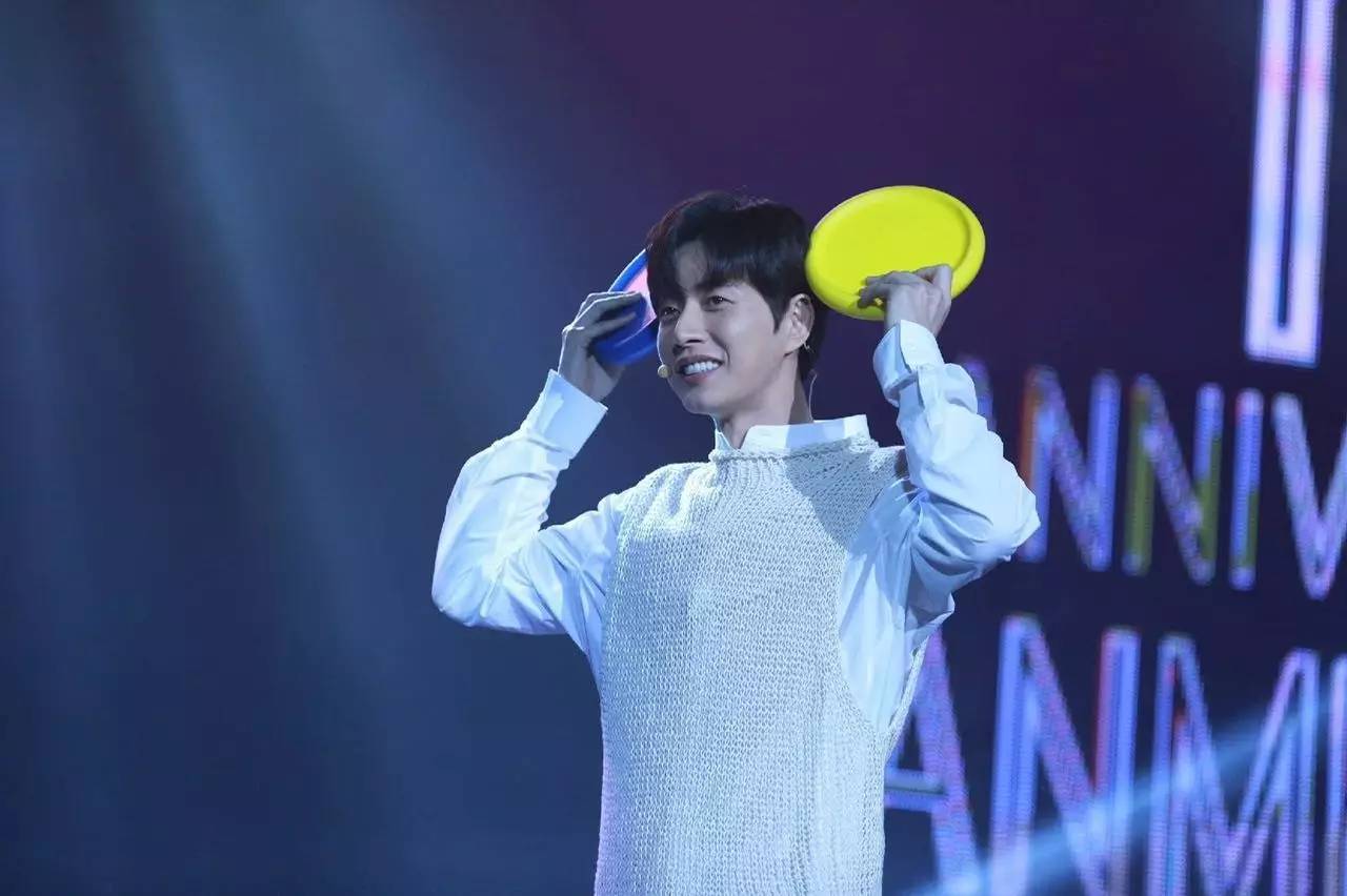 朴海镇恋爱曝光,朴海镇见面会照片