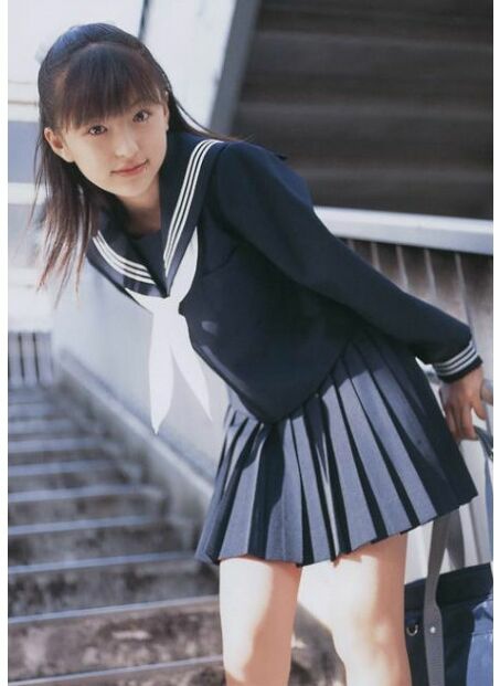 春装新款2022搭配简约高级韩版,春装这样搭配让你显瘦更显甜美