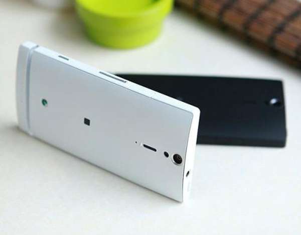 六年前的这部老手机，堪称安卓工业设计史的巅峰！