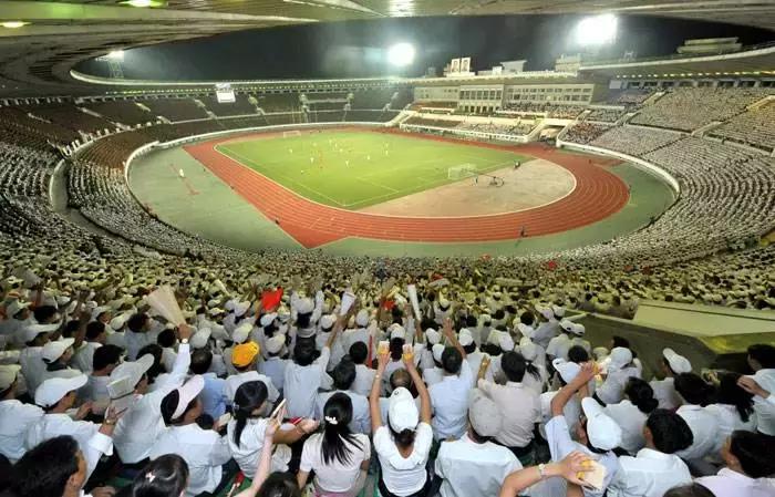 足球礼仪,足球礼仪动作