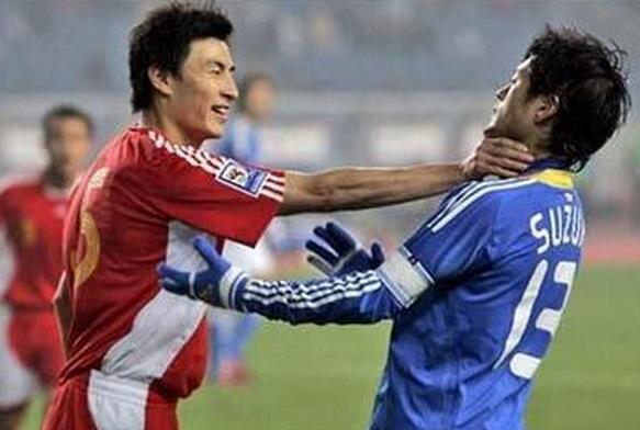 国足李玮锋集锦,国足李玮锋锁喉