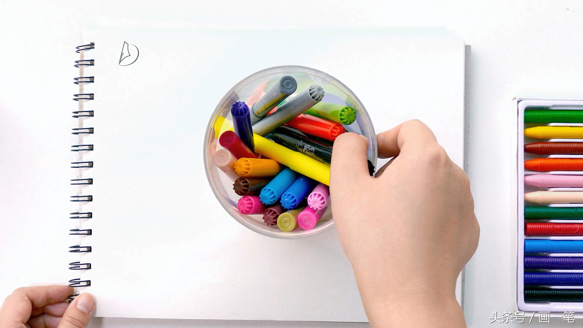 画一个和足球有关的画,画一张关于足球有关的画1年级