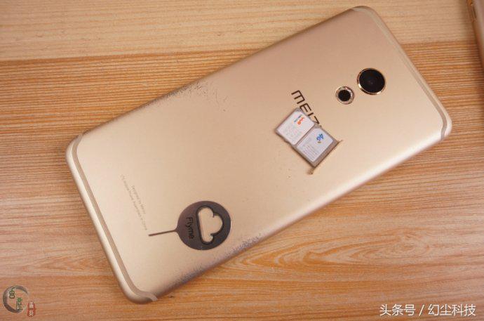 给手机换电池需要撬开屏幕排线吗,给手机换电池要更换后盖吗