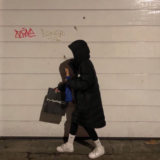 生活不止眼前的枸杞,还有90后老阿姨们包不住的脚踝