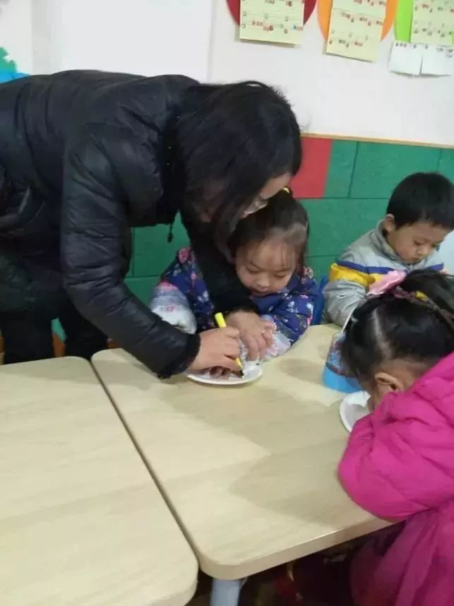 家长助教课文明礼仪幼儿园,家长助教幼儿园美术