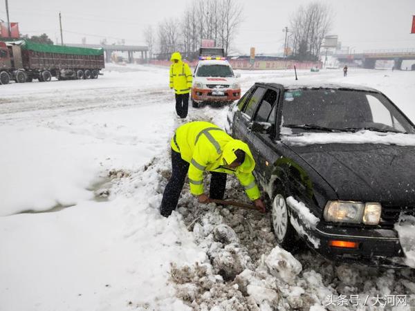 朋友圈被这场大雪刷屏了,冰冷的大雪