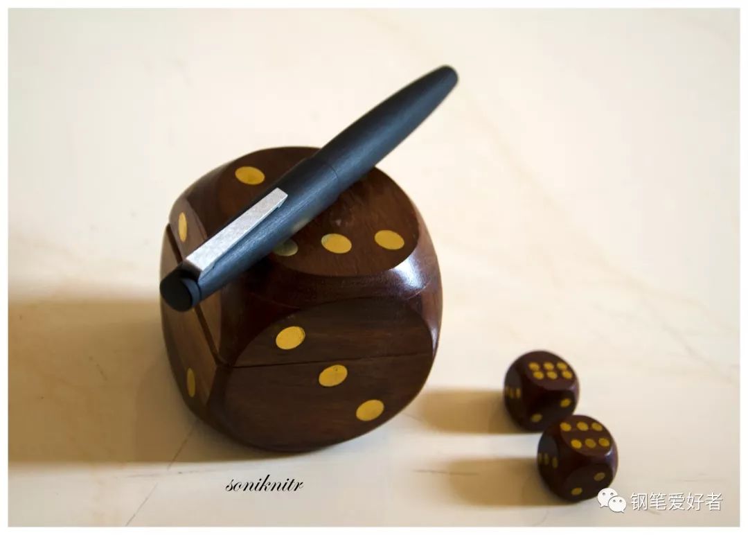 凌美2000钢笔深度评测,德国凌美lamy2000怎么加墨水