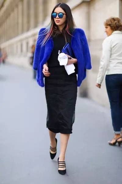 有哪些好看的小黑裙,小众又有设计感夏天必备小黑裙