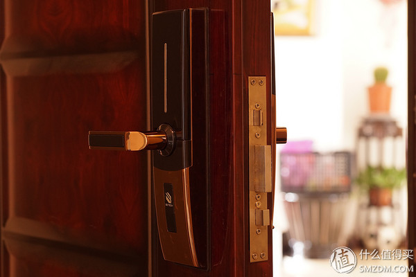 必达智能锁i8指纹识别灯常亮,必达智能锁i8评测