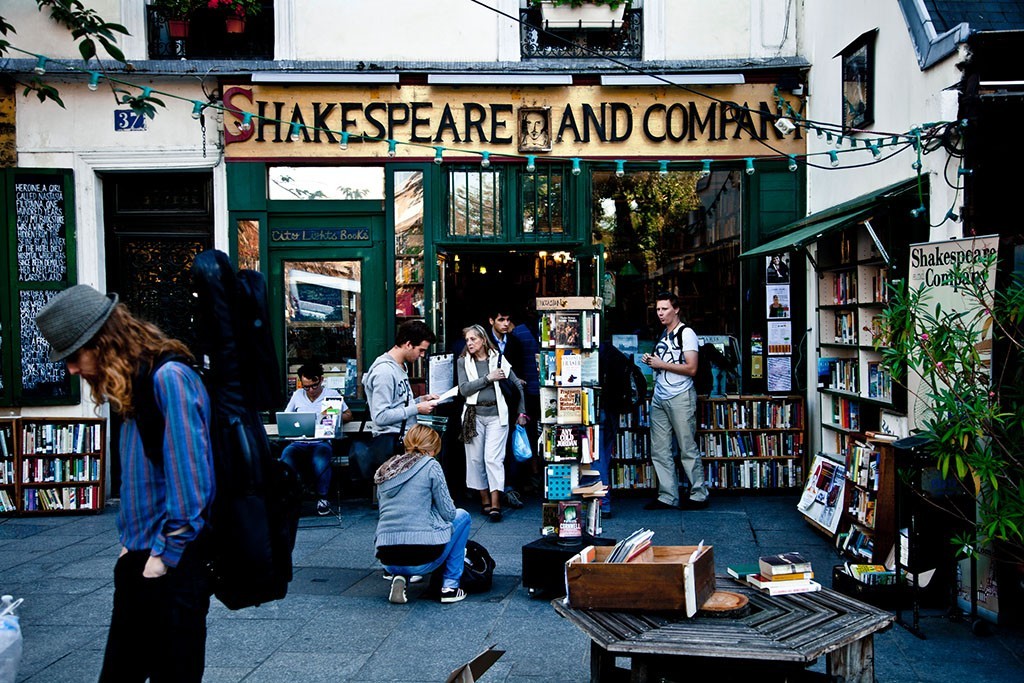 给文学一个乌托邦，闯荡谍战小说江湖那么久的麦家办了家书店