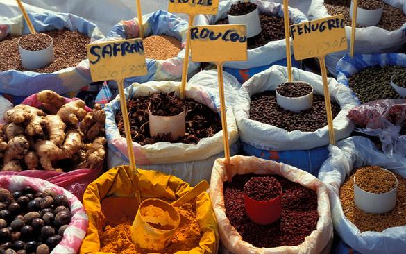 恋与制作人伴你身边,恋与制作人在你身边选谁比较好