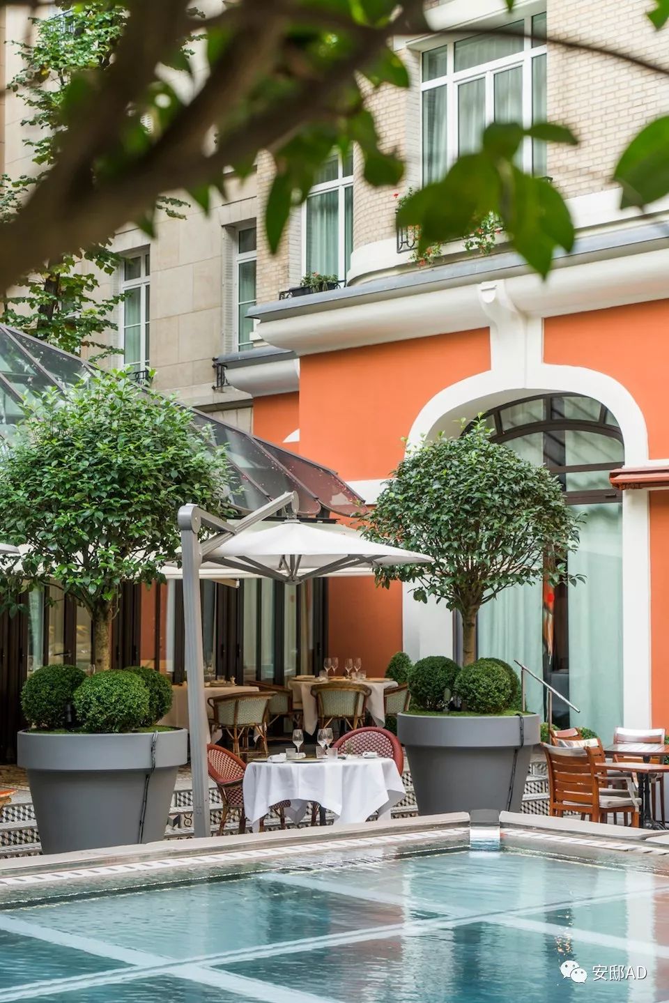 去巴黎别错过，毕加索最爱来喝一杯的“皇宫级”酒店！