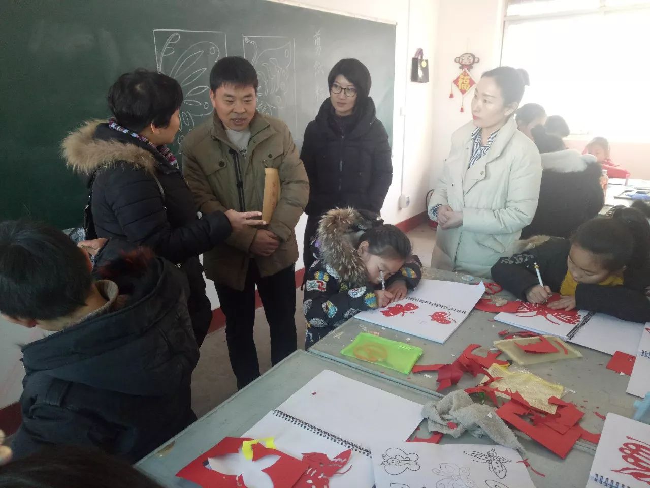 情暖校园爱心传递,校园通讯