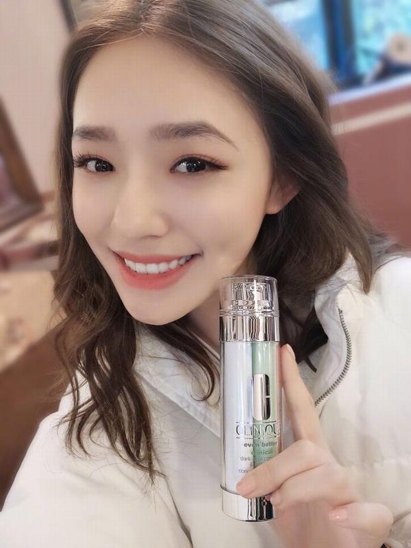 林允素颜机场照,林允素颜护肤品