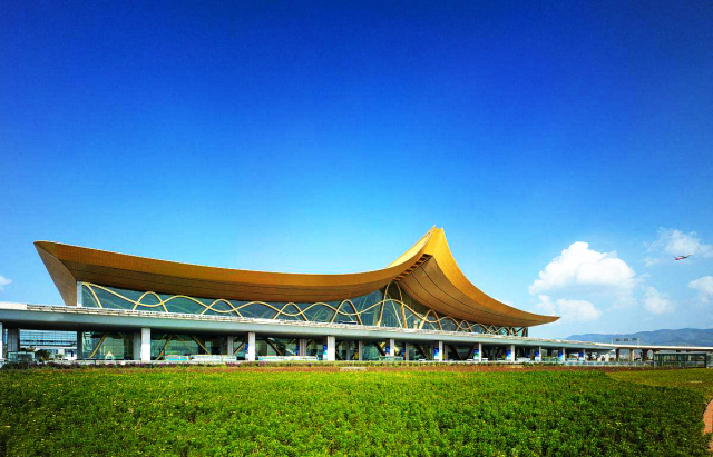 春城秀红嘴鸥图片,春城冬日美景