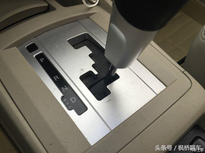 5万公里换变速箱油需要换滤芯吗,5万公里用什么方式更换变速箱油