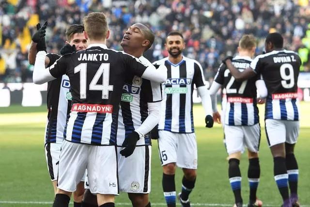 今日欧冠4串1推荐实单,英足总杯3串1比分实单推荐