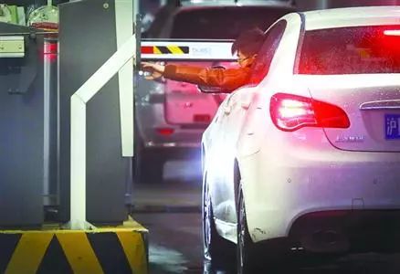 上海学车费用2010,上海学车的最新政策