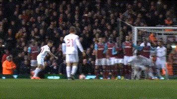 “小裤子”1.6亿欧加盟巴萨！为他梅西要放弃任意球主罚权？