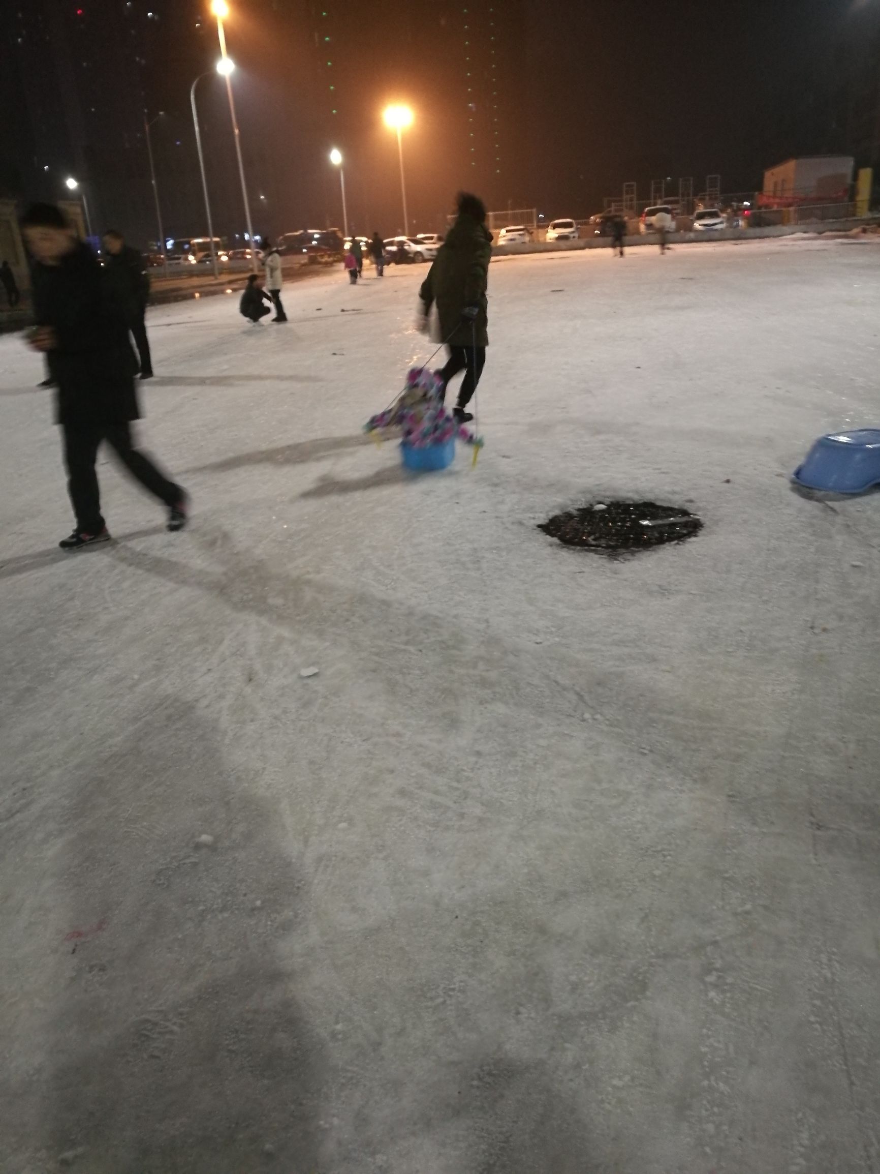 滑雪场滑雪装备有哪些,滑雪场地的滑雪工具