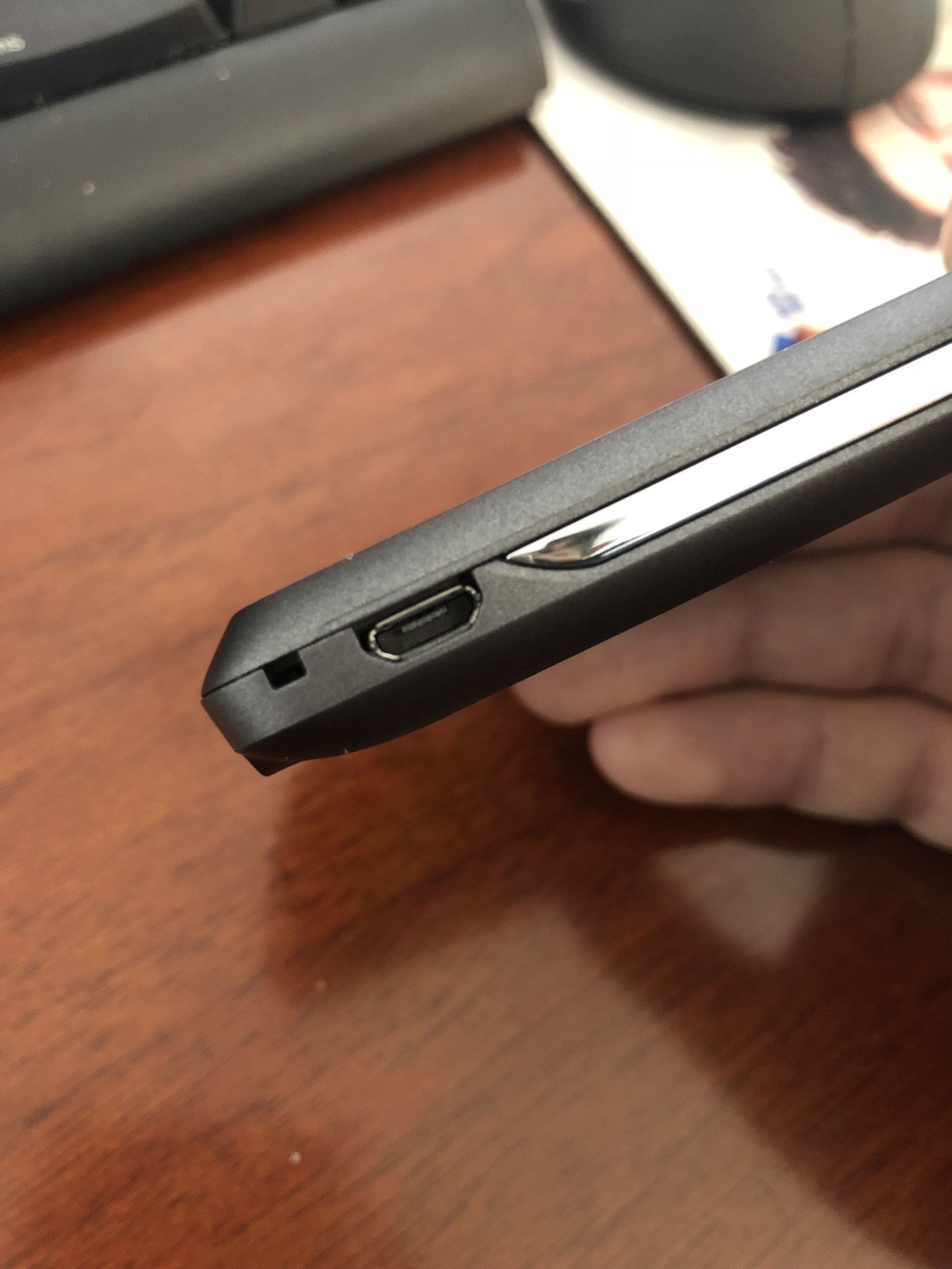 中兴V880（刀锋）：当年号称神机的中兴巅峰之作，现在怎么样了？