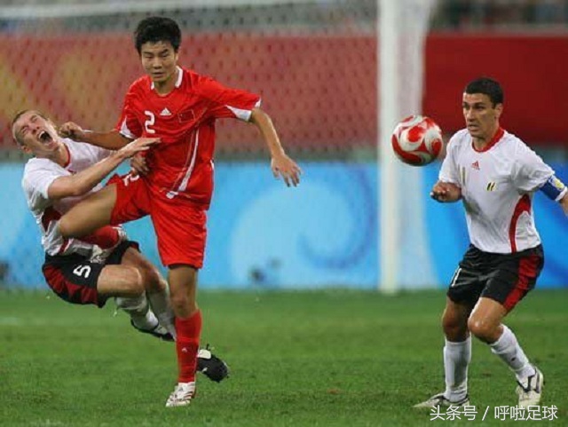 施连志飞踹高峰的牌了吗,施连志飞踹高峰赛后采访