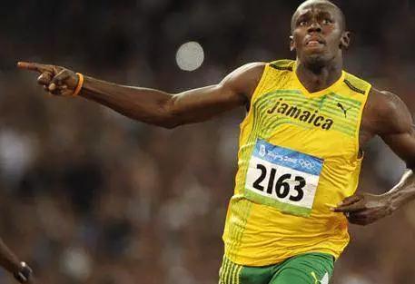 飞人博尔特足球场梅开二度,博尔特暂停职业足球梦