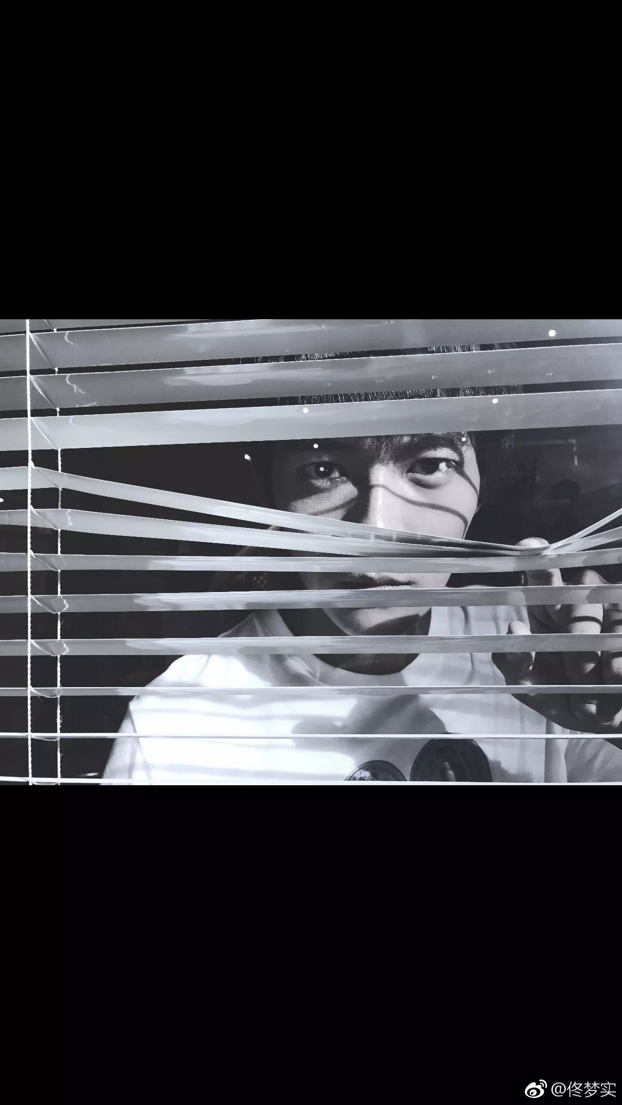 艳骨掠影里面的佟梦实,艳骨佟梦实剧照图片