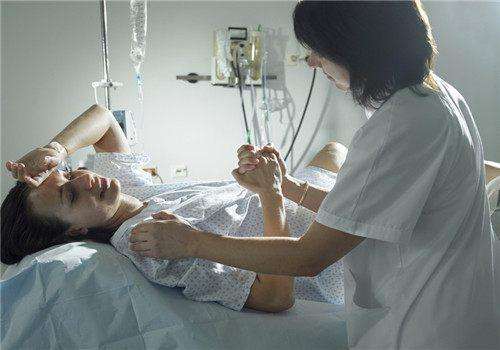 生孩子开十指痛,生孩子开十指是自己开还是医生开