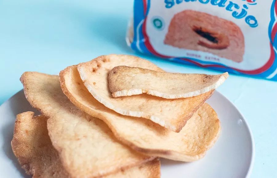 东南亚最好吃的虾片牌子,新加坡餐厅里的虾片