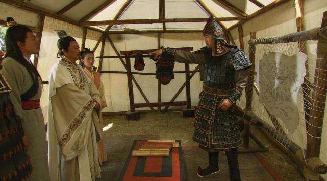 杜月笙的葬礼完整视频,杜月笙墓碑上的八个字令人深思