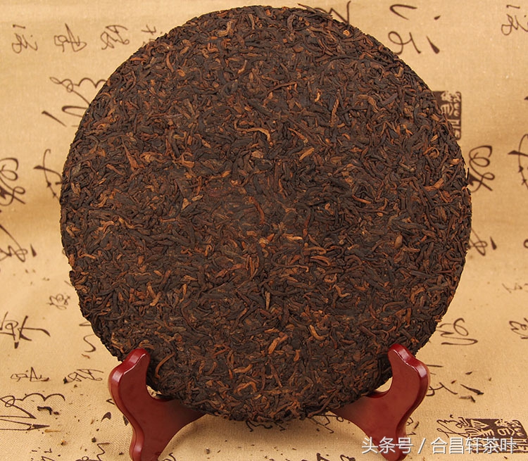 普洱茶为什么有股霉味,熟普洱茶中的霉味是黄曲霉素吗