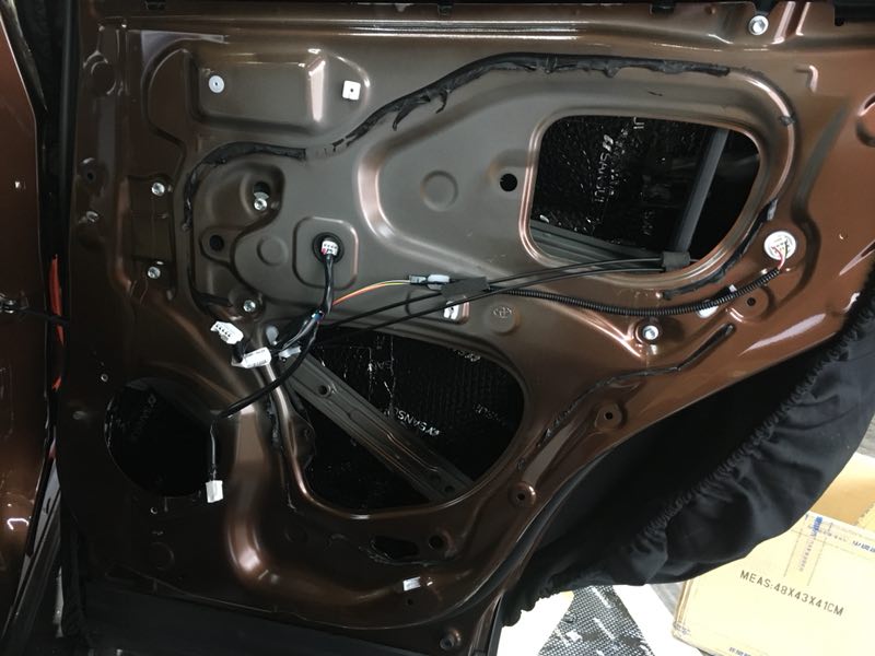 丰田rav4音响改装效果图,汕头星悦汽车音响改装隔音