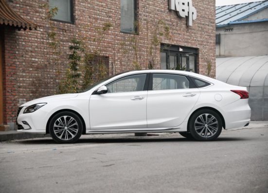 长安睿骋cc1.5t油耗,凭实力说话的轿车