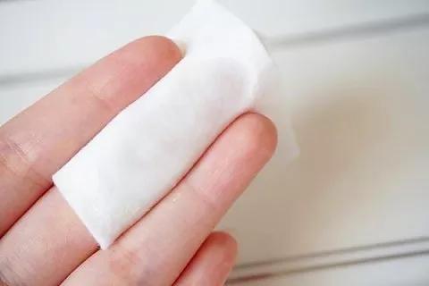 底妆起皮快速补救,皮肤不好干燥起皮卡粉怎么上底妆