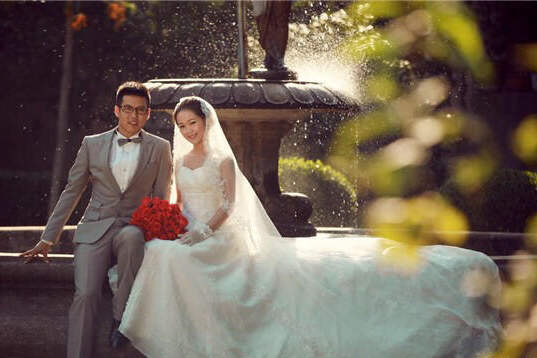 拍摄婚纱照表情怎么才自然,三亚婚纱照拍摄技巧